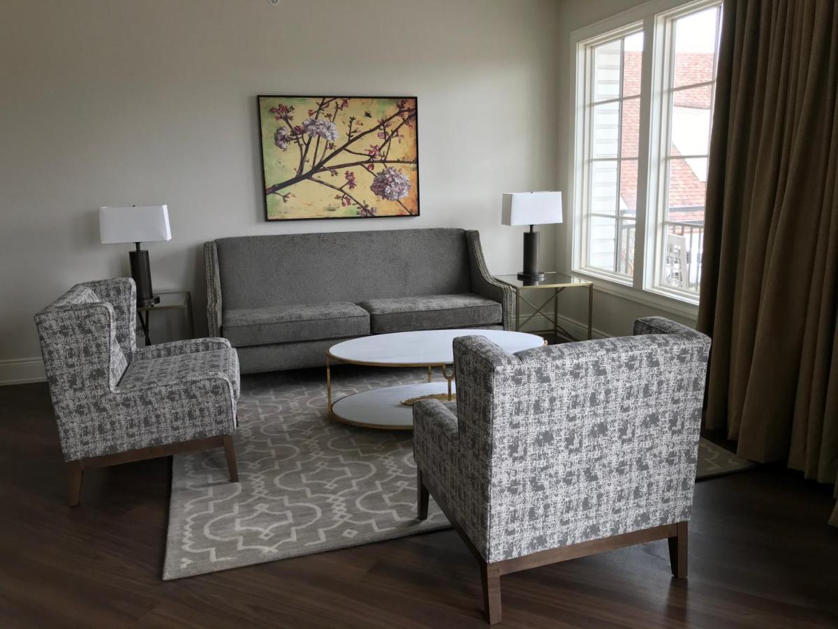 The Inn At Meadowbrook Overland Park Bagian luar foto