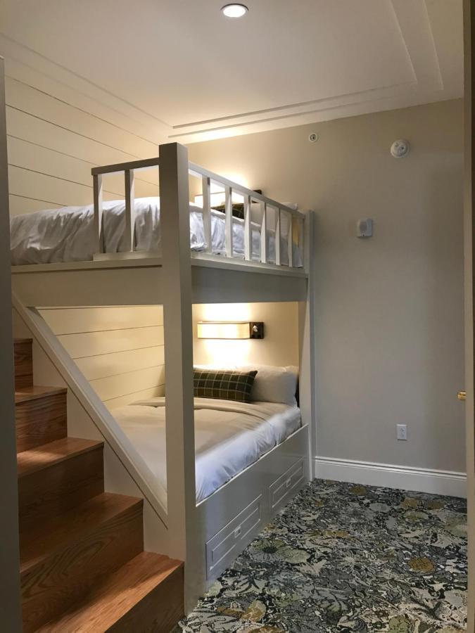 The Inn At Meadowbrook Overland Park Bagian luar foto