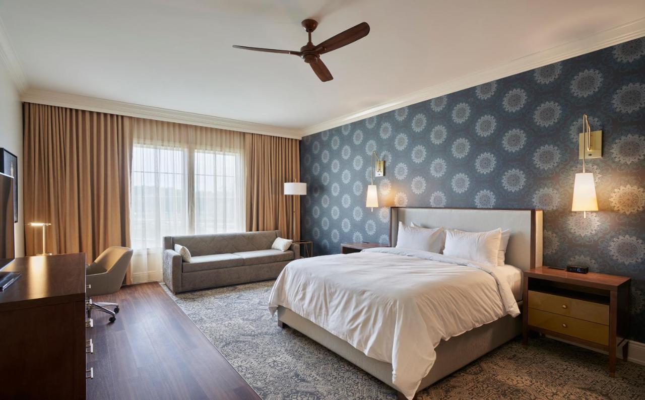 The Inn At Meadowbrook Overland Park Bagian luar foto