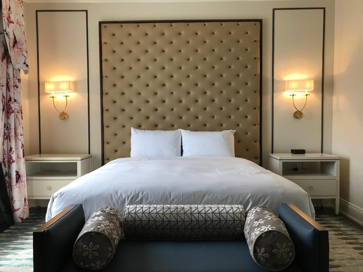 The Inn At Meadowbrook Overland Park Bagian luar foto