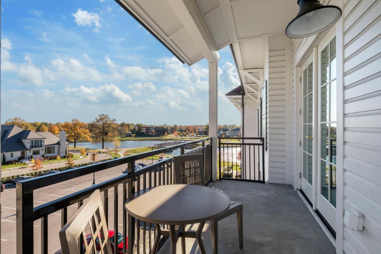 The Inn At Meadowbrook Overland Park Bagian luar foto