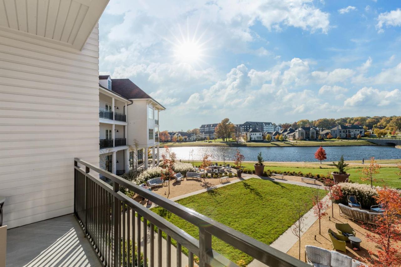 The Inn At Meadowbrook Overland Park Bagian luar foto