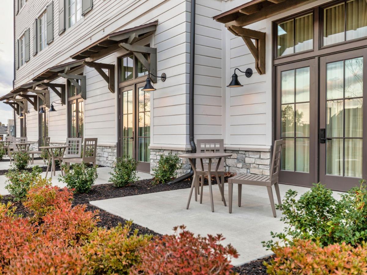 The Inn At Meadowbrook Overland Park Bagian luar foto